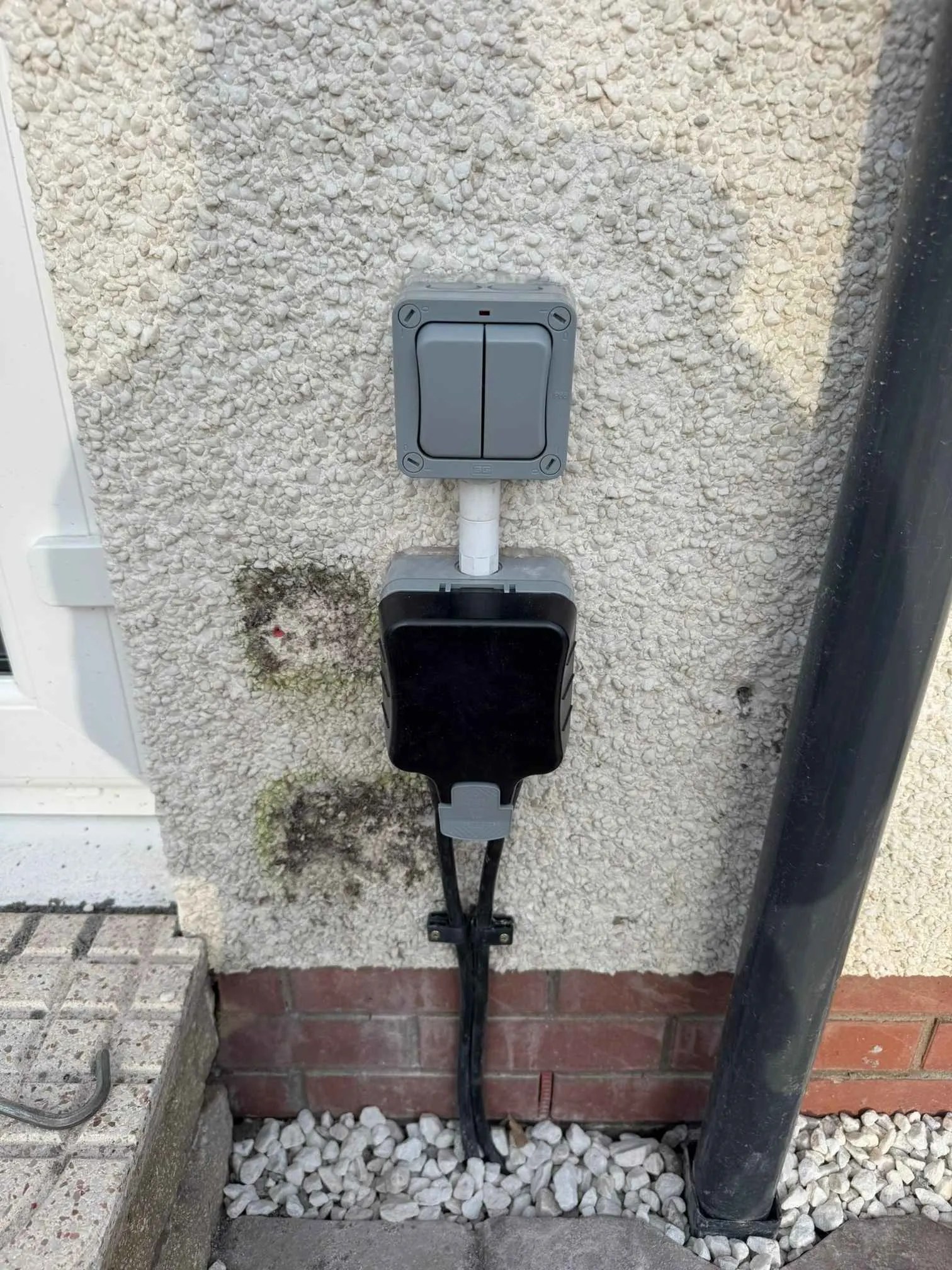 Outdoor Electrical Services In Livingston